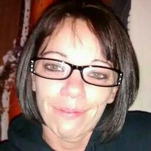 Meet your Posher, Leona